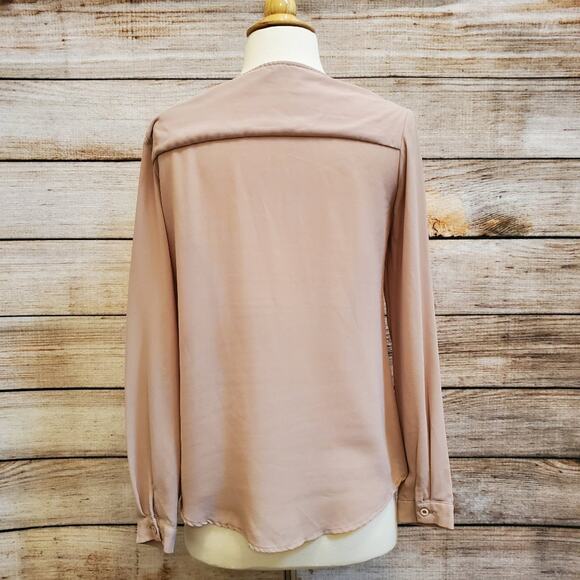 Tobi Pleated Blouse Mauve Taupe Small - Picture 3 of 8